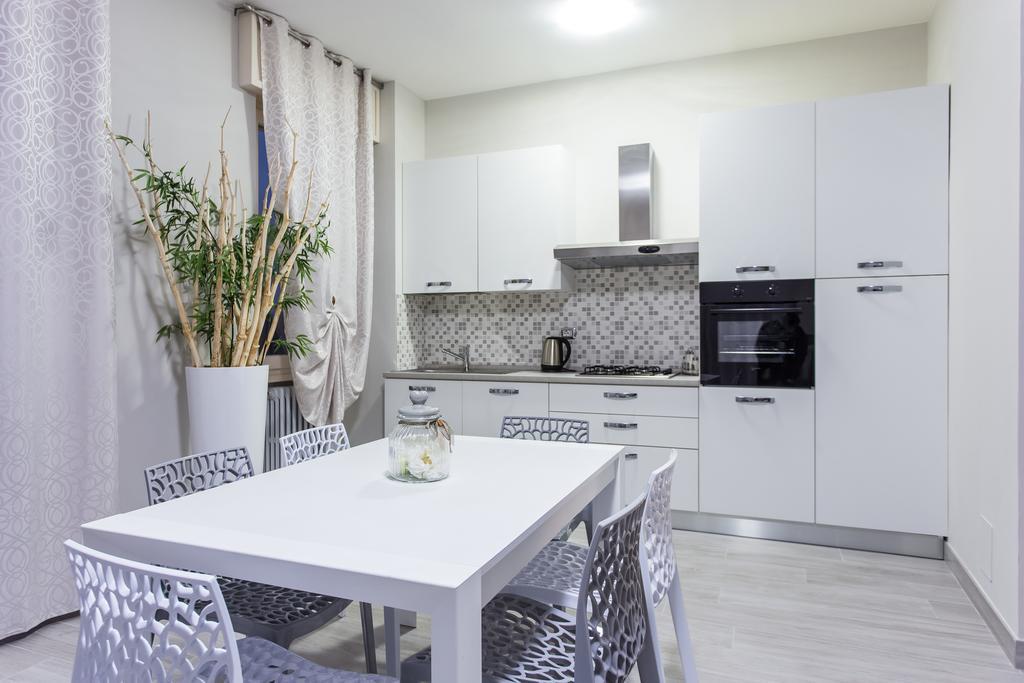 Lm House Lonato Exterior foto